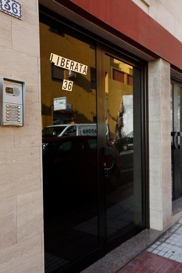 Apartamento Frente Al Puerto De Candelaria A 20 Metros De La Playa. Eksteriør billede